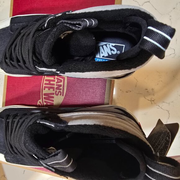 Vans MTE Sk8-Hi Waterproof Skate Sneakers Shoes Gray/Black VN000CVT239 US 10 NEW - Picture 7 of 14
